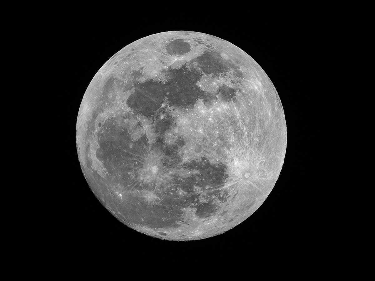 Der Mond, Erdtrabant